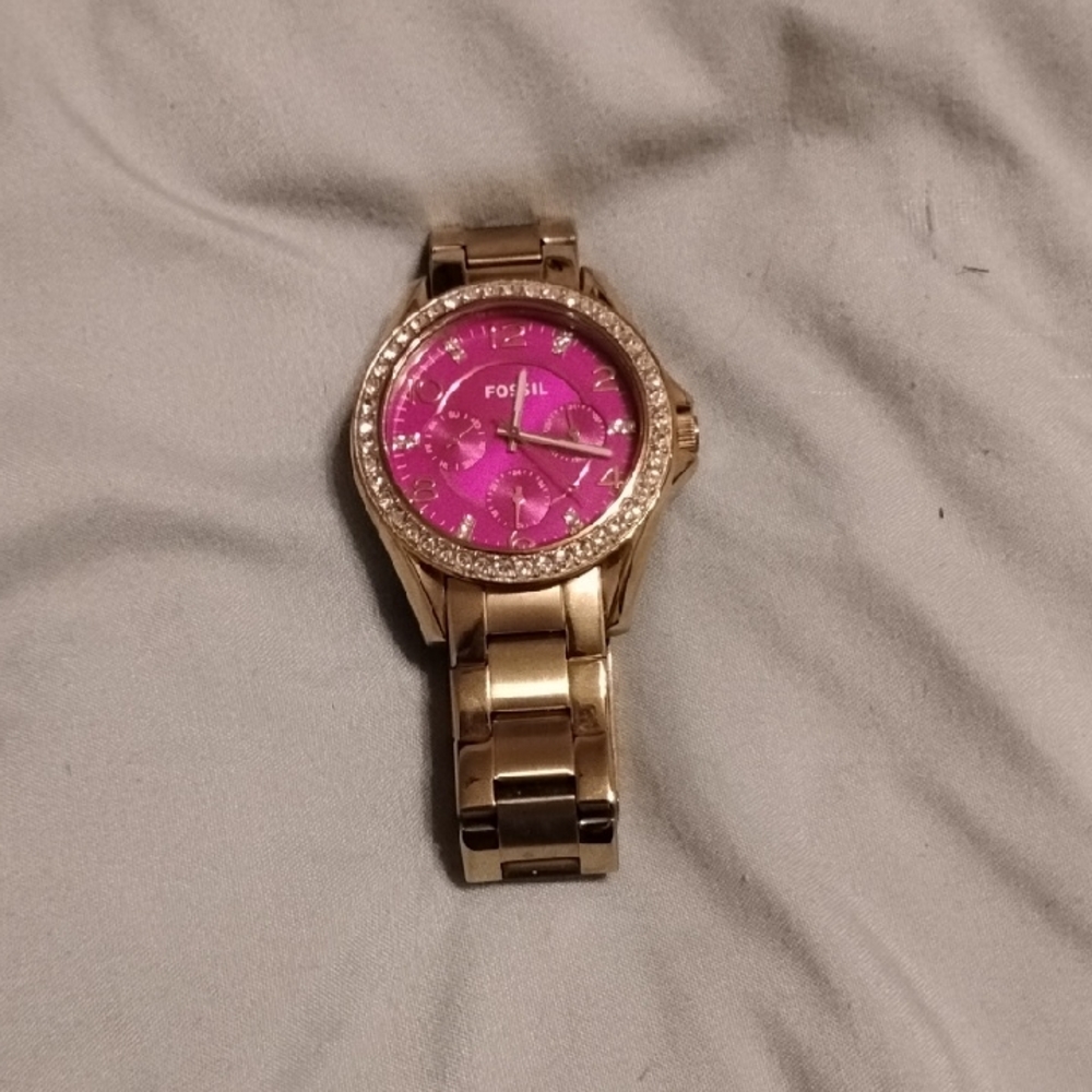 Fossil Gold Watch with Vibrant Pink Dial